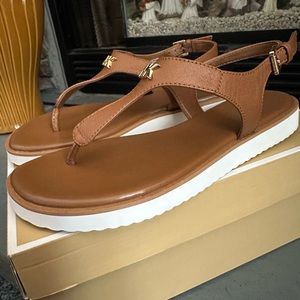 *Michael Kors* Brady Thong* Color: Luggage